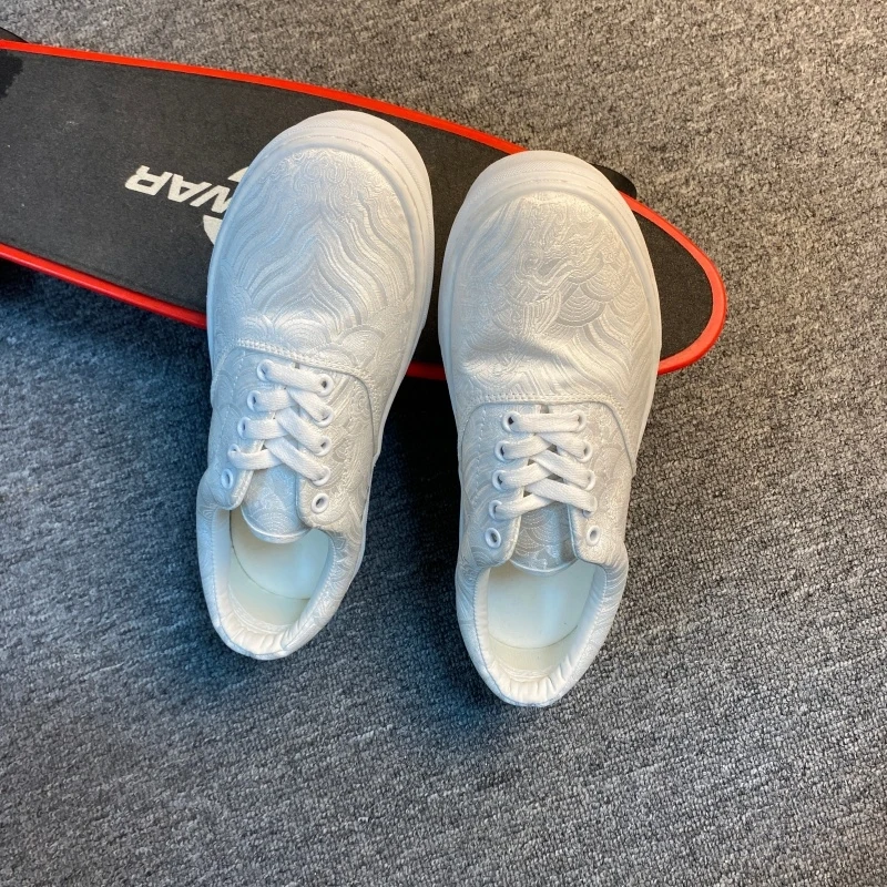 

2026 New Light Luxury White Sneakers for Men, Dark Pattern Jacquard Low-Top Casual Shoes, Large Size 36-48,Breathable Thick-Sole