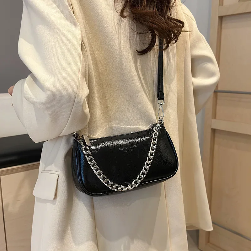 

2025 Women's Luxury Silver Square Tote Multi-purpose Shoulder/Underarm/Crossbody Bag with Sleek Contemporary Design