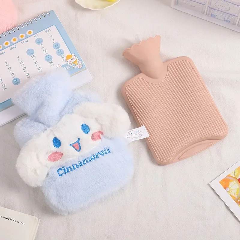 Kawaii sanrio saco de água quente de pelúcia kawaii olá kitty kuromi cinnamoroll melodia reutilizável aquecimento garrafa de água quente sacos presente das meninas