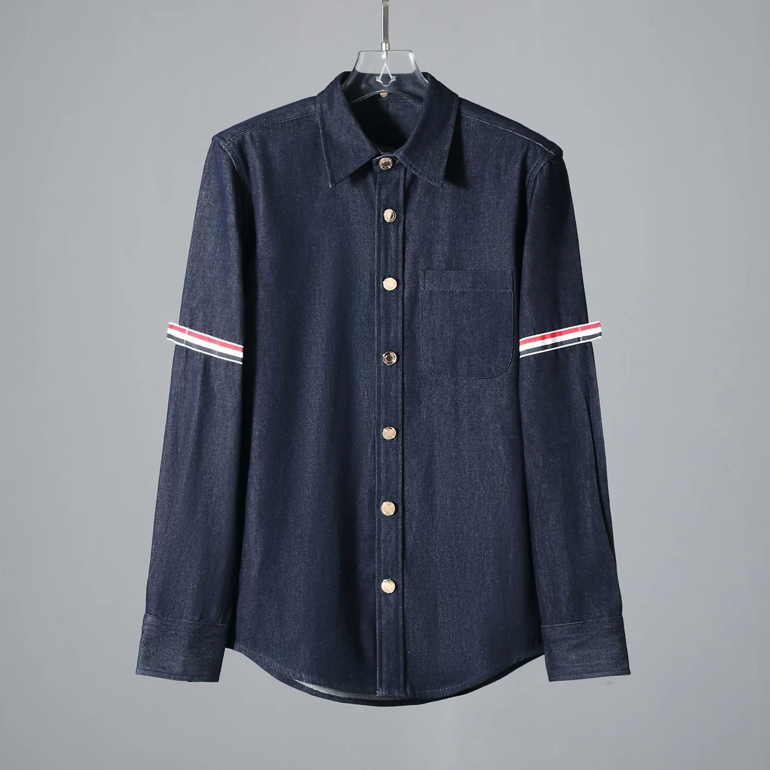 

Осенне-зимняя мужская джинсовая куртка с длинными рукавами, воротником из красно-бело-синей тесьмы, универсальная, повседневная