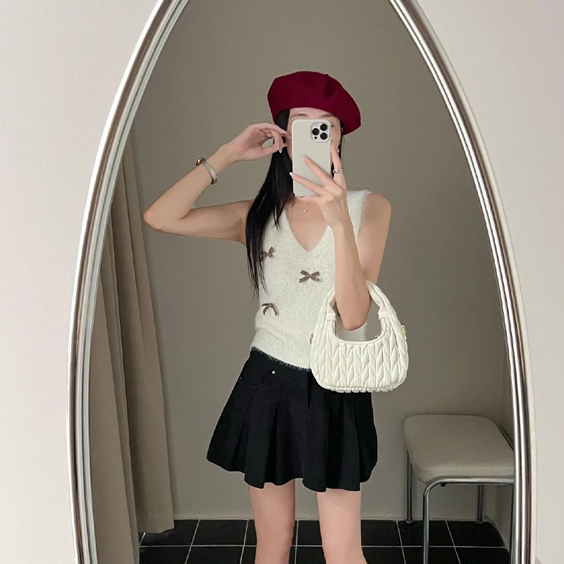 Autumn Korean Temperament Bow Plush V-neck Sleeveless Slim Knit Vest For Women