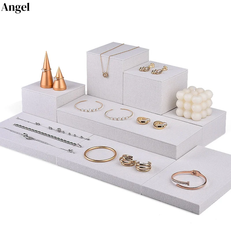 

Linen Jewelry Display Stand, Natural Texture Ring & Bracelet Holder for Necklace Showcase, Eco-Friendly Countertop Organizer for