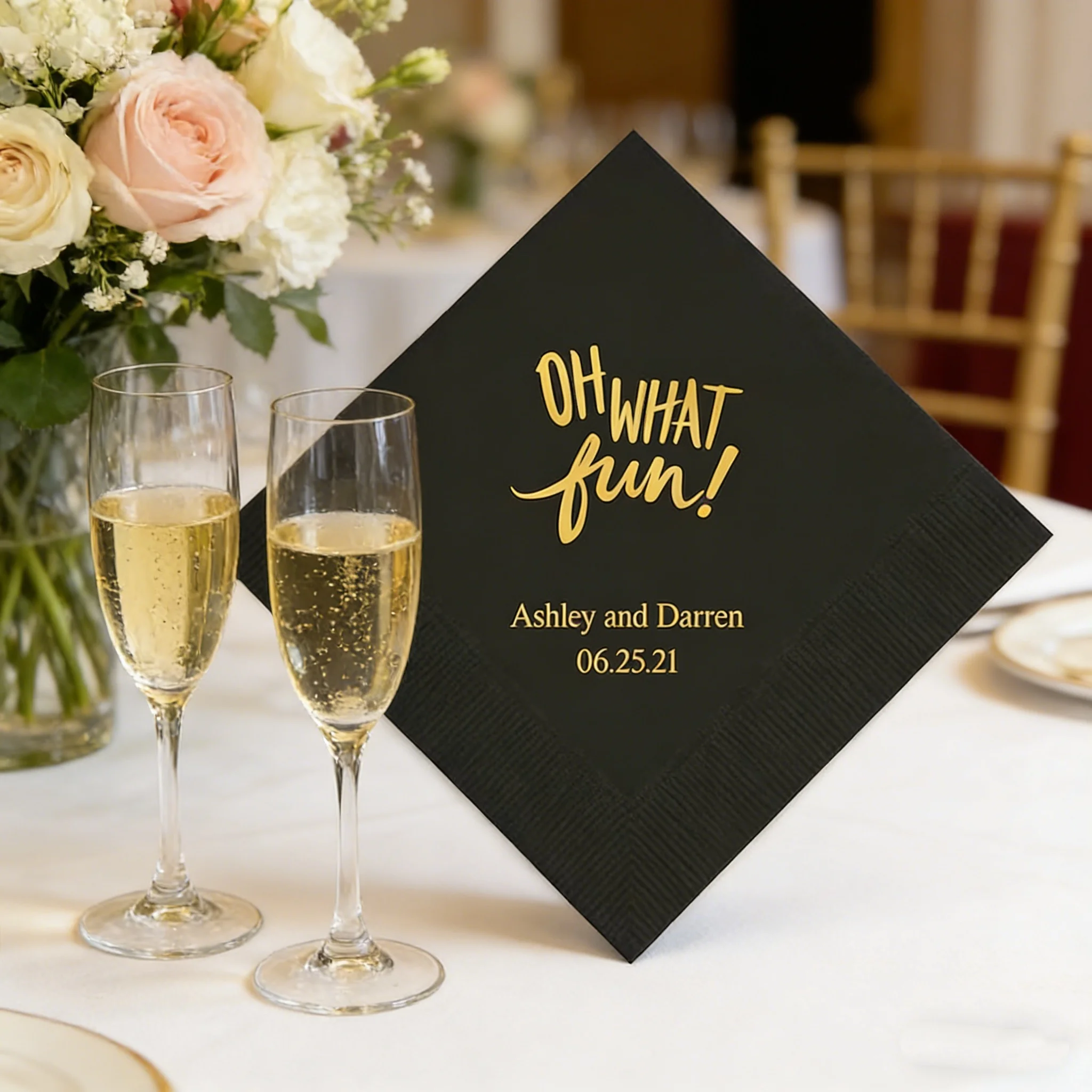 

50 шт. персонализированных сувениров "Oh What Fun!" Праздничные салфетки, бумажные салфетки с индивидуальной печатью для рождественских вечеринок и торжеств