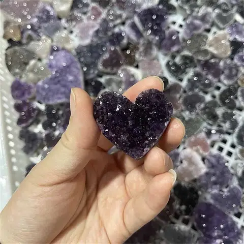 Großhandel Uruguay Lila Amethyst Geode Cluster Herz Geformt Grobe Viele Kristalle Healing Stein Natürliche Degaussed Erz Zier