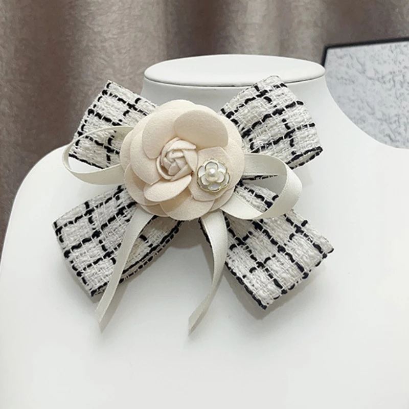 Koreańska moda Tkanina Broszka z kokardą Tkanina Art Camellia Flower College Style Kołnierzyk koszuli Szpilki Biżuteria modowa Odznaka Akcesoria — zdjęcie 4