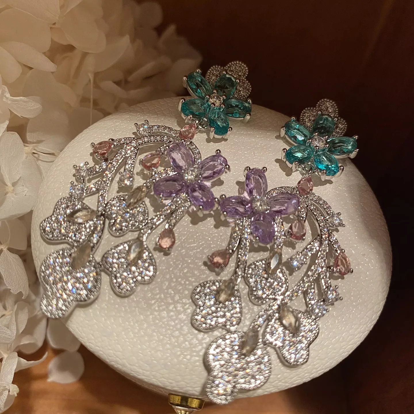 

Vintage Full-Rhinestone Fairy Branch Flower Earrings Sparkling Fairy Tale Design Dangle Earrings for Women Girls