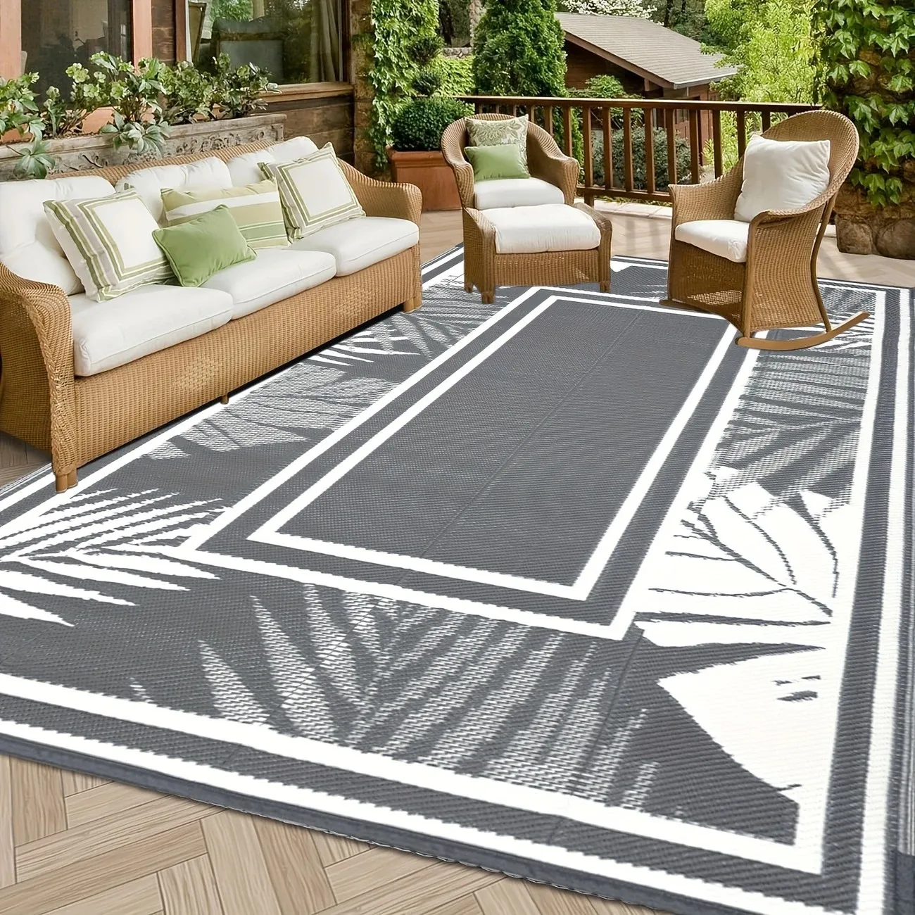 Double-Sided Outdoor Waterproof Reversible Mats Plastic Straw Patio Rugs PP Material Double Layer Woven Carpet Family Picnic Mat