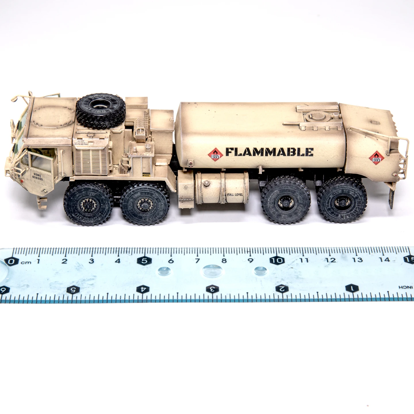 AM 1/72 US HEMTT Heavy duty High Mobility Tactical Truck (M978 Tank Truck) Static Finished Product Model