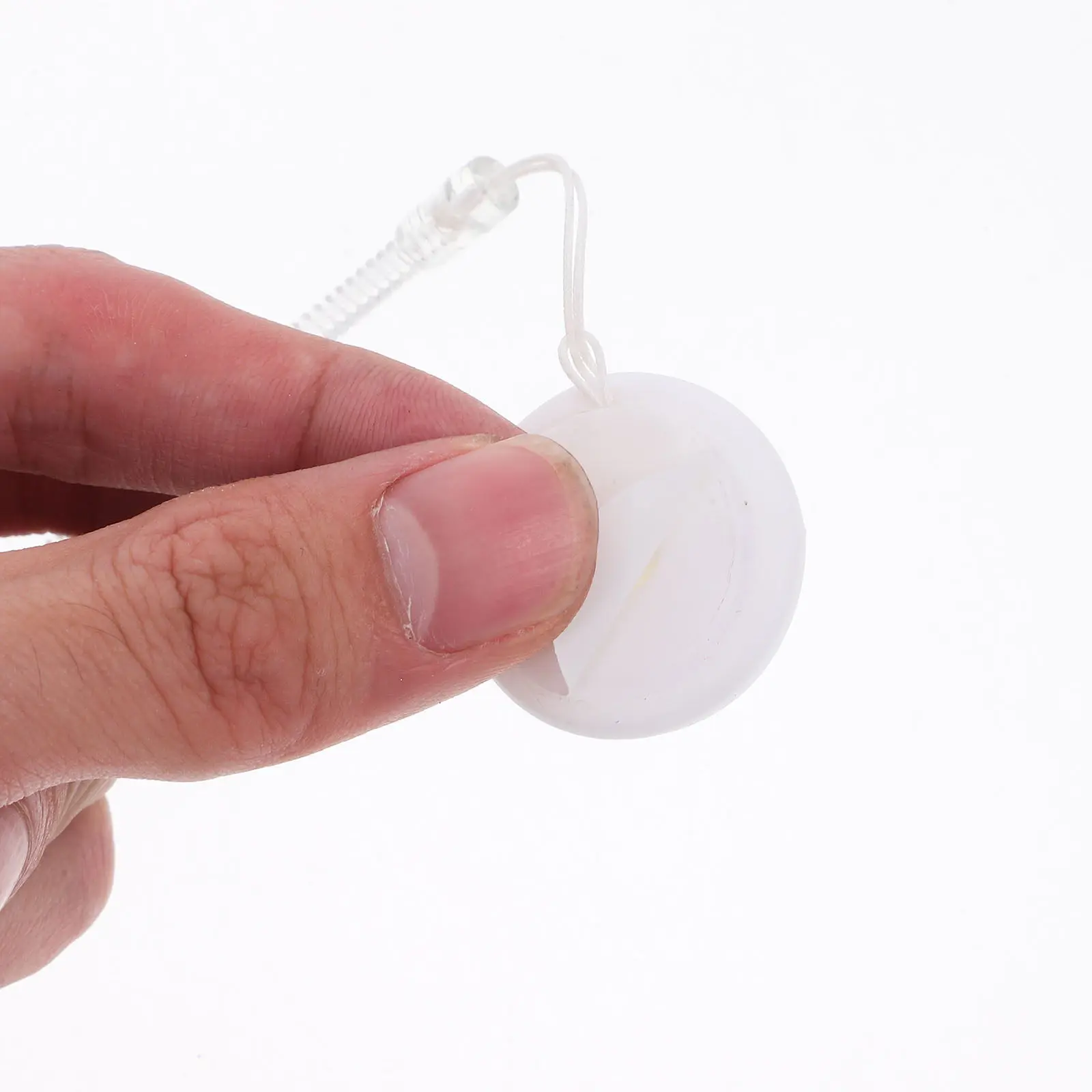 

Комплект из 2 держателей для ручек с цепочкой и фиксирующим эластичным шнуром на основании для использования на прилавках, в офисах, школах и на встречах