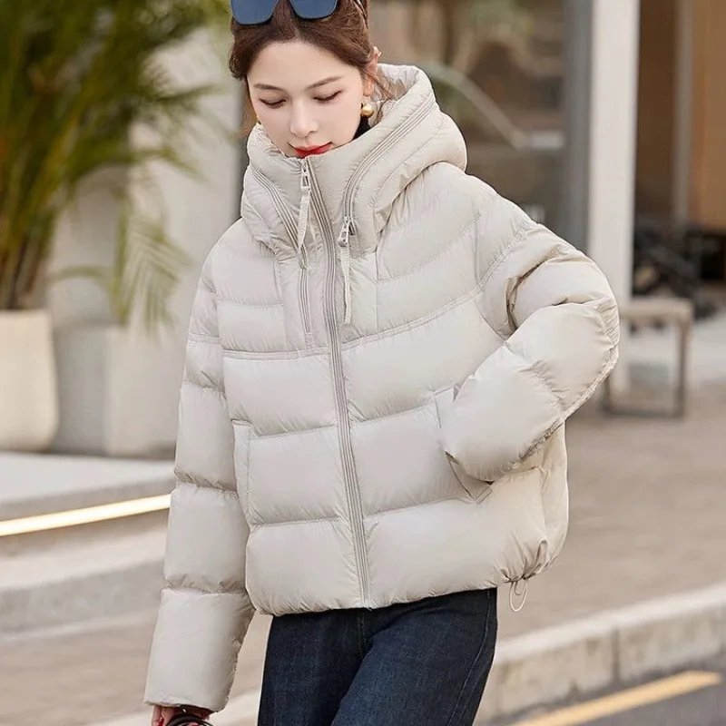 2025 Winter Women's European Short Down Cotton Clothes New Fashion Korean Hooded Small Man Thickened Cold Jacket Warm Jacket