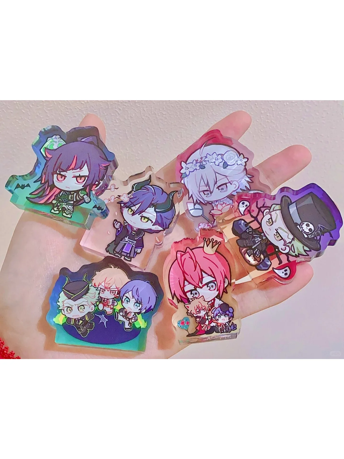 Présentoir de figurines en brique acrylique torsadée du pays des merveilles, Collection de marchandises d'anime, décoration de bureau, ornement, accessoires, cadeau pour ami