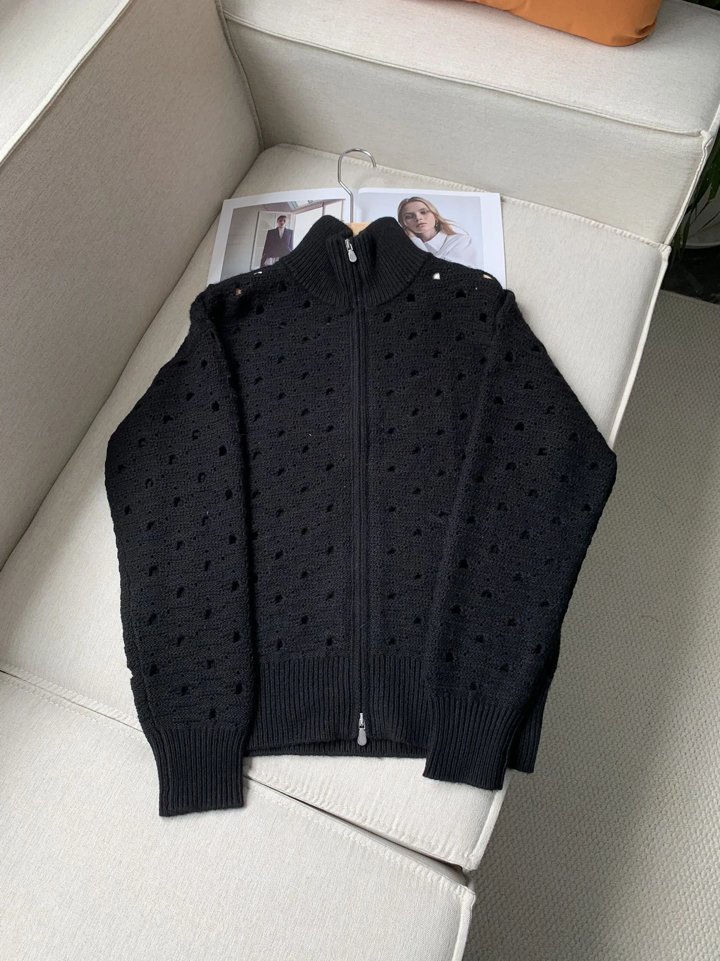 2024 Autumn New High Quality Hollow Wool Cashmere Knitted Cardigan For Women