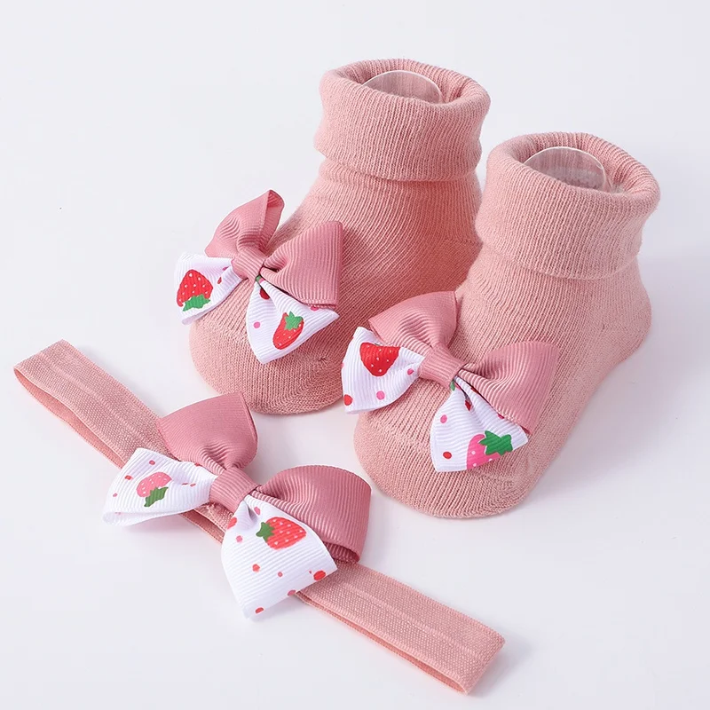 

0-12M Infant Baby Girls Socks and Headband Set Toddler Socks Baby Girls' Princess Cable Knit Stockings with Sweet Bowtie Decors