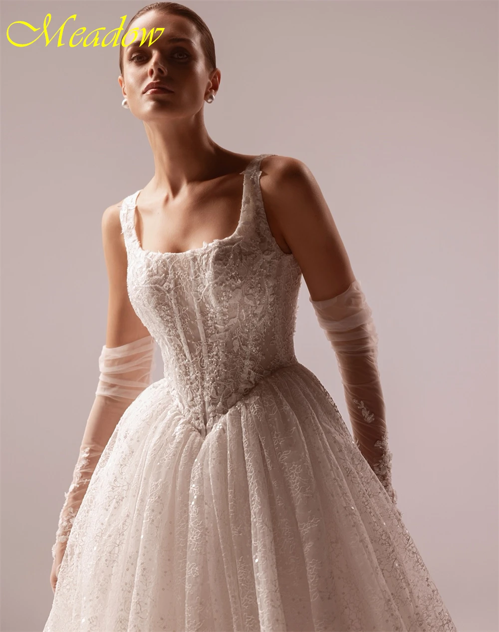 Personalizado encantador branco organza vestido de casamento sexy gola quadrada sem mangas vestido de noiva boho a linha tribunal trem robe de mariée