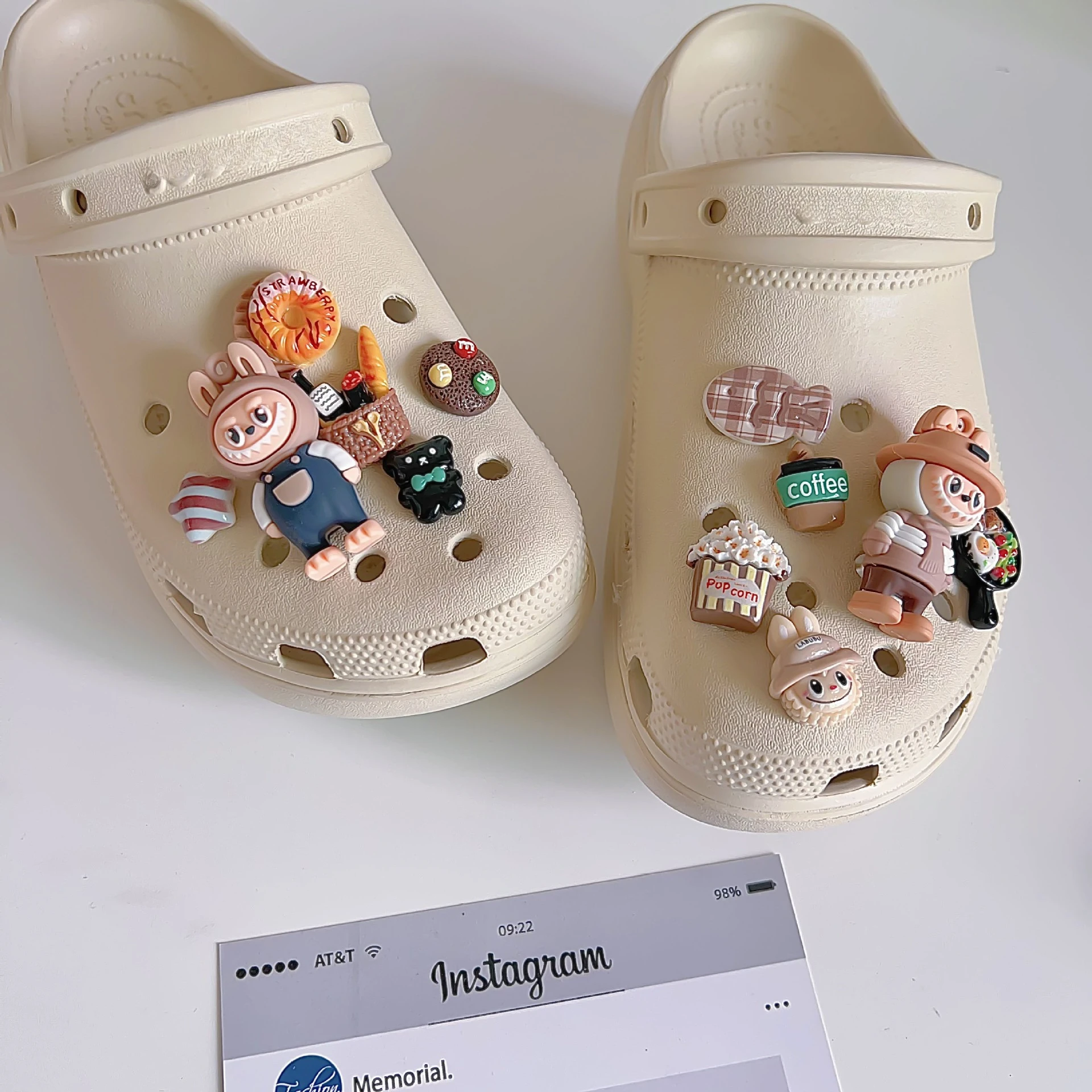 Accessoires de chaussures à trous, décorations florales de chaussures, décorations de chaussures tridimensionnelles transparentes et mignonnes de dessin animé, nouvelle collection, offre spéciale