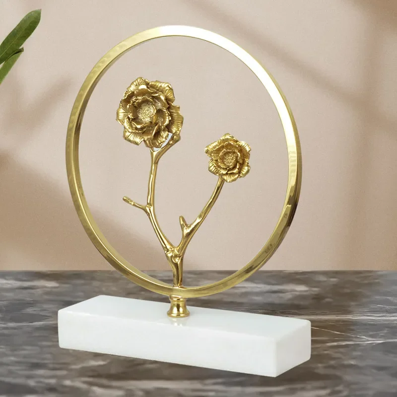 Gold Plated Brass Rose Circle Ornament Elegant Floral Decor for TV Cabinet Office Desk Craft Home Decoration Accessories