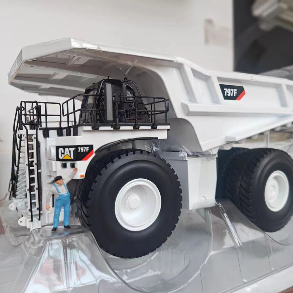 Cat 798 AC Mining Truck – Is This 1:50 Die-Cast Model Worth Cat 798 AC Mining Truck – Is This 1:50 Die-Cast Model Worth