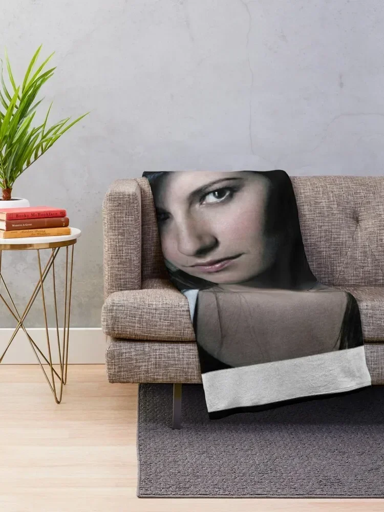 Laura Pausini resta in ascolto Throw Blanket blankets and throws Personalized Gift Winter beds Blankets