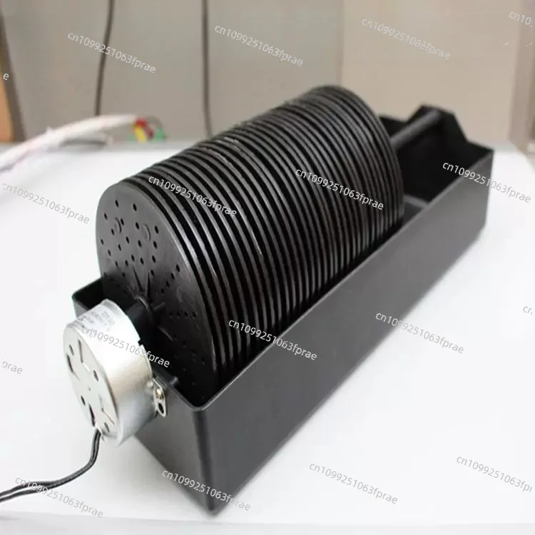 The new incubator automatic water throwing humidification device 12V 220V has better humidification effect