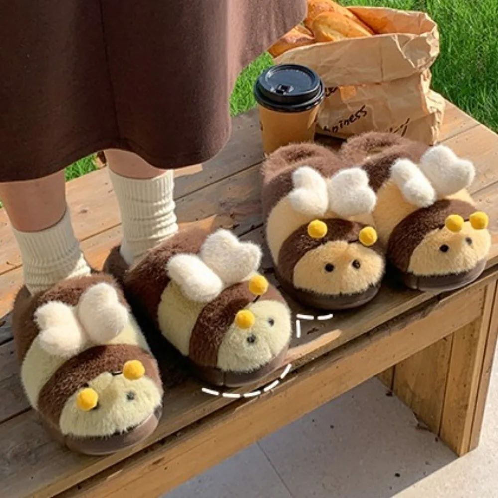 Kawaii 3D Little Bee Cartoon Bee Plush Slippers Cartoon Thick Soled Warm Fur Slippers Student Fluffy Y2K Bee Slippers Women