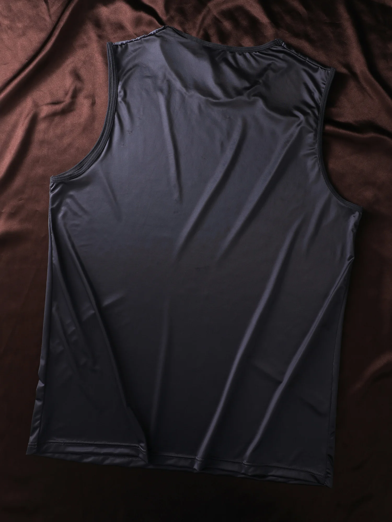 Men's Silk Ice Fiber Sleeveless Vest, Simple and Versatile, Breathable and Cool, Smooth Skin-Friendly