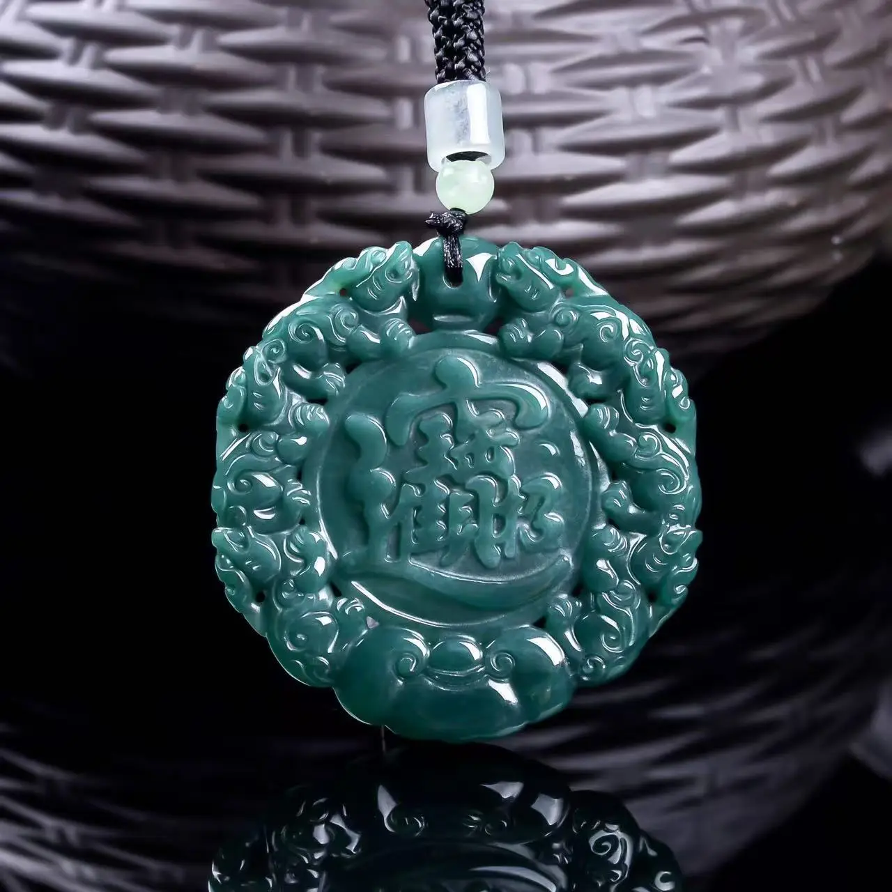 Natural A-grade Jadeite Pendant For Attracting Wealth And Wealth Bean Seed Jade Pendant For Men And Women Gift Drop Shipping