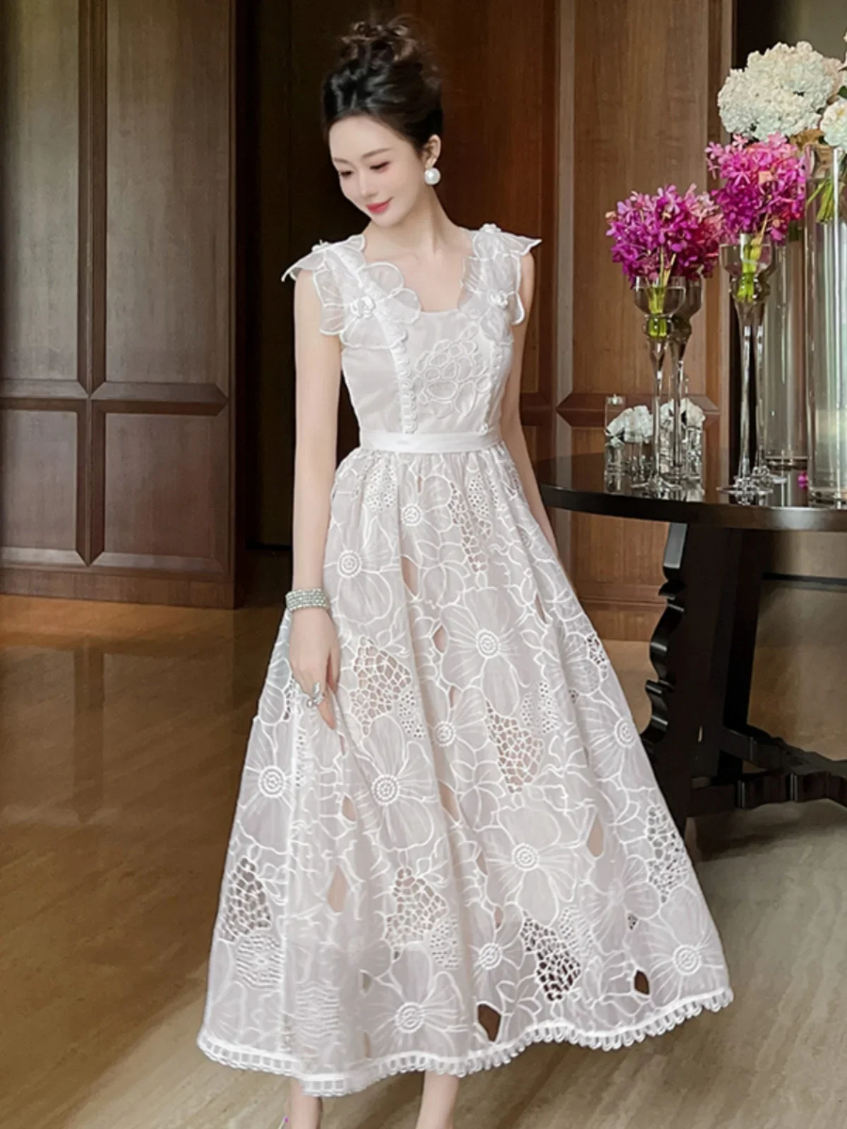 French Elegant Casual Lace Embroidery 3D Diamond Flower Round Neck Sleeveless Backless High Waist Slim A-line Long Dress Women