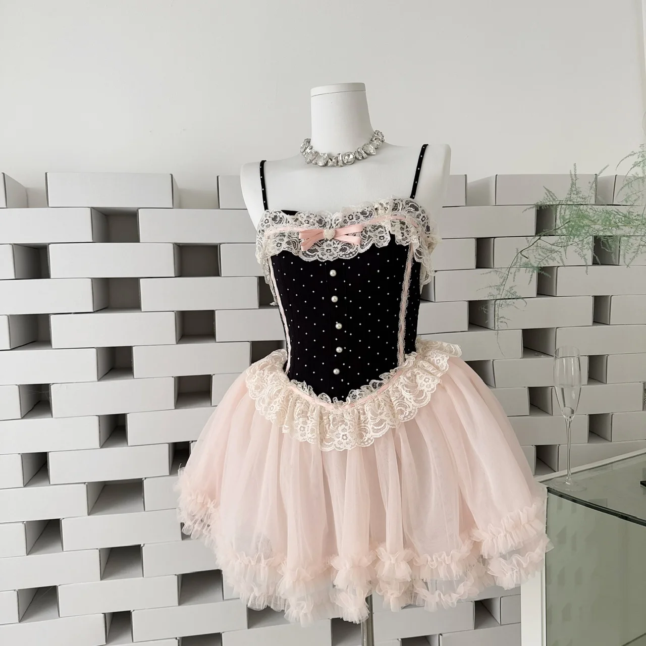 

Women's Cute Summer Two Pieces Skirt Set Lady Lace Patchwork Polka Dot Camisole Top + Puffy A Line Tulle Skirt