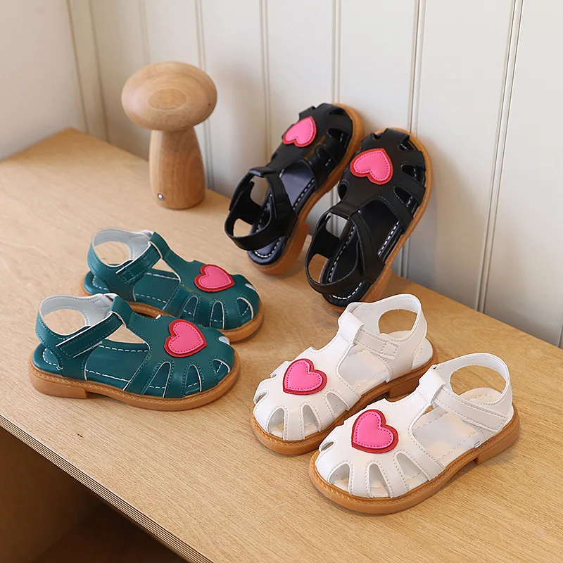 

Fashion Girls' Shoes 2026 Summer New Kids Sandals Comfort Anti Slip Child Beach Shoes Simple Versatile Girls Open Toed Sandals