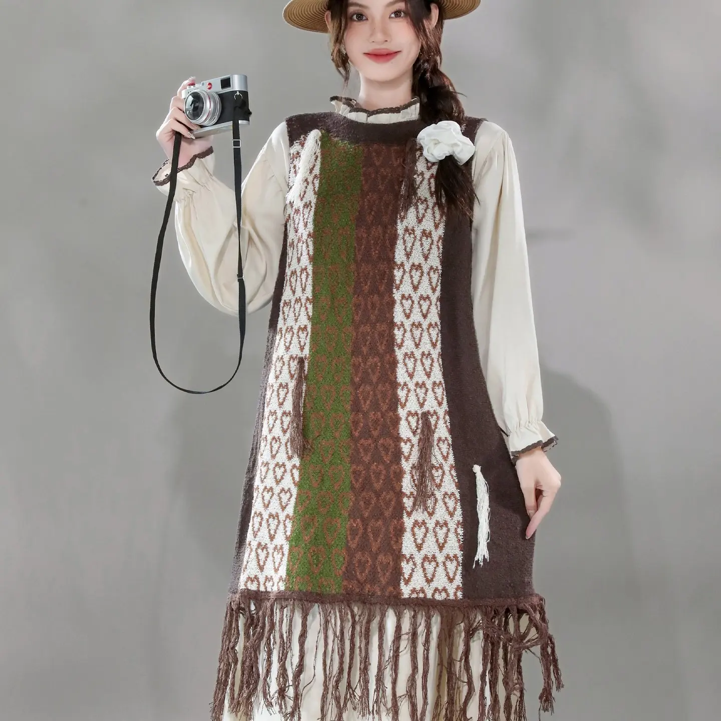 

Утепленный вязаный жилет и юбка с бахромой в стиле ретро для женщин: модный комплект для лета, осени, зимы и праздников, французский стиль, длинный рукав