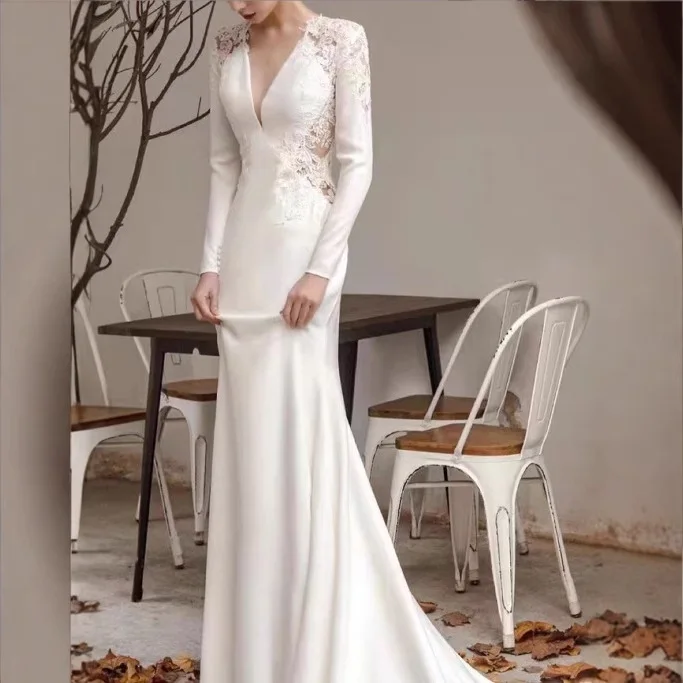 

New wedding dress crew neck lace long sleeve satin thin large size dress sweet atmosphere luxury white sexy temperament elegant