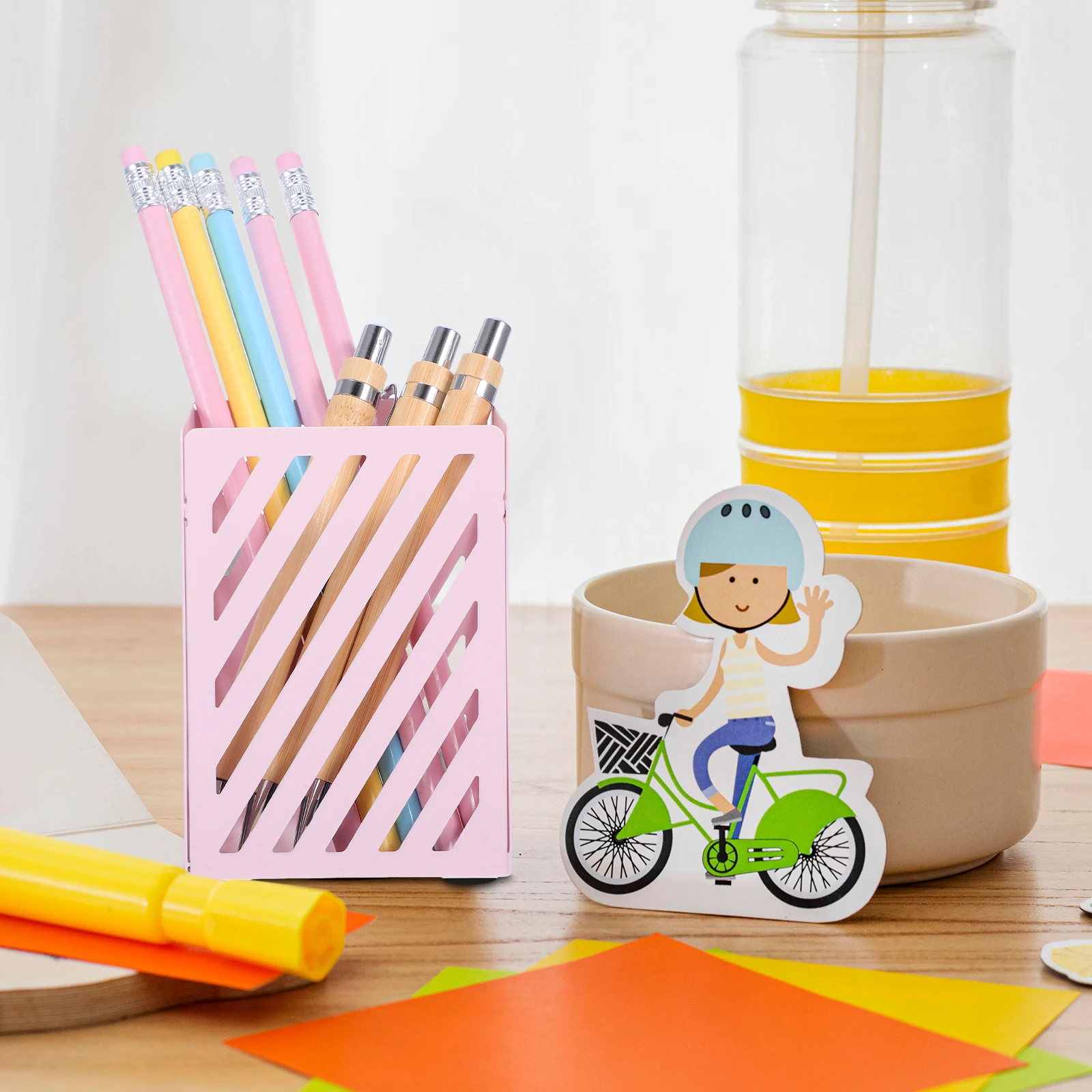 

Iron Pen Holder Containers for Organizing Makeup Cup Desk Wrought Metal Pink Cute