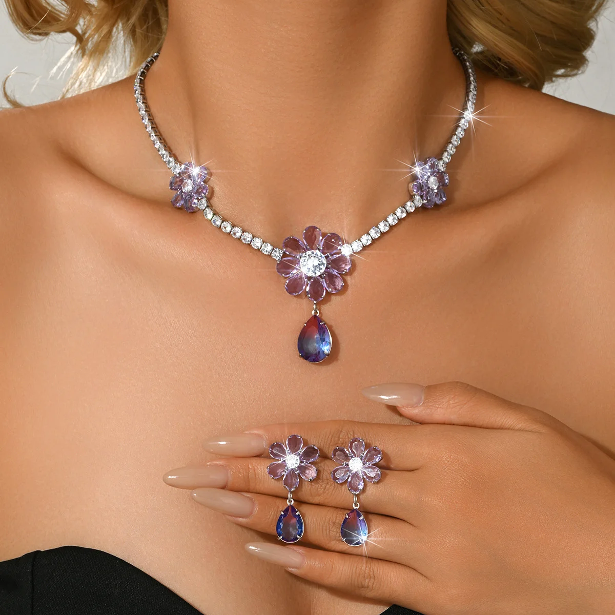 

Fashionable luxury zirconia necklace and earrings, wedding accessories, versatile jewelry, decorative accessories