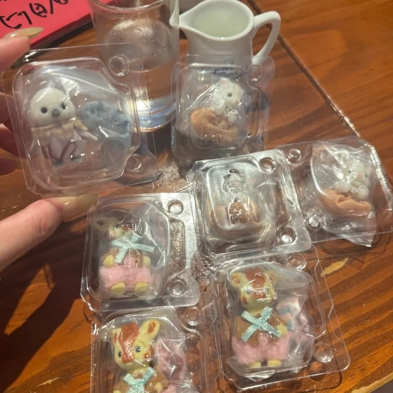 Genuino Sylvanian Families Ricompensa Borsa Cieca Figura di Bambola Ciambella Foresta Mondo Decorazione Kawaii Modello Ciondolo Giocattoli Ornamento Regalo
