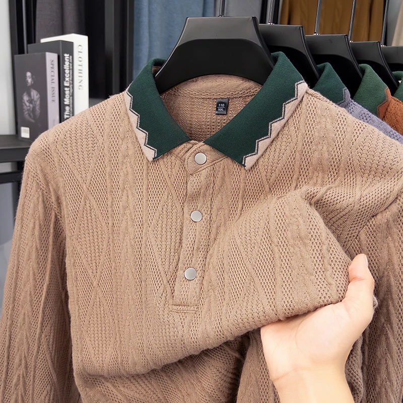 Maglione da uomo con risvolto a blocchi di colore di personalità, polo casual a maniche lunghe di lusso in jacquard tinta unita lavorato a maglia premium