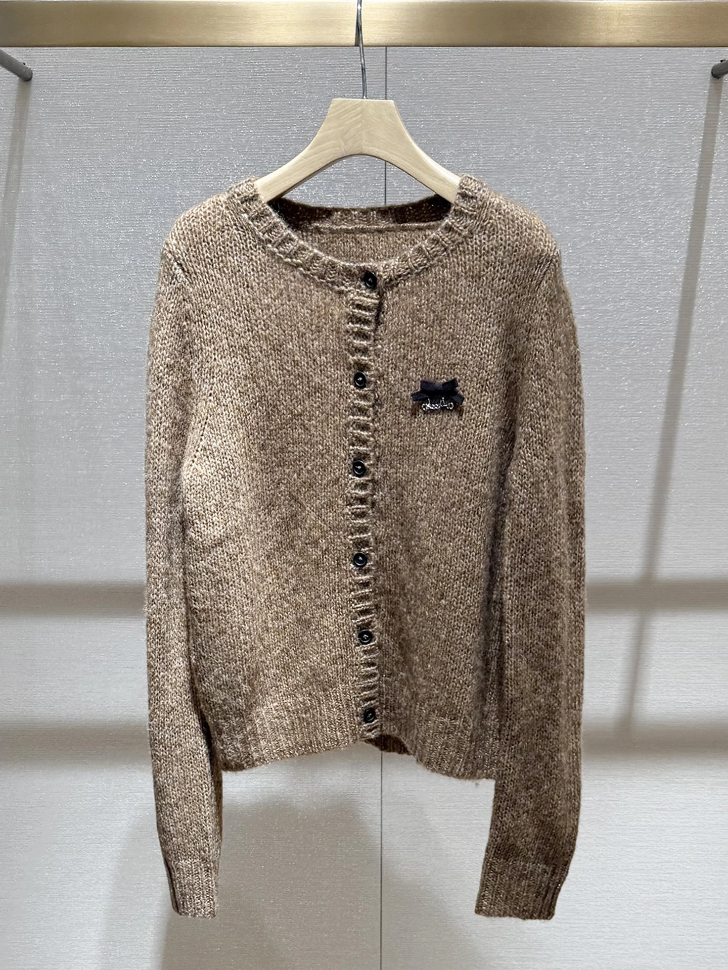 

Anti-Aging Luxury Long Sleeve round Neck Knot Coffee Color Slimming Open Cardigan Women's Knitted Sweater for Winter