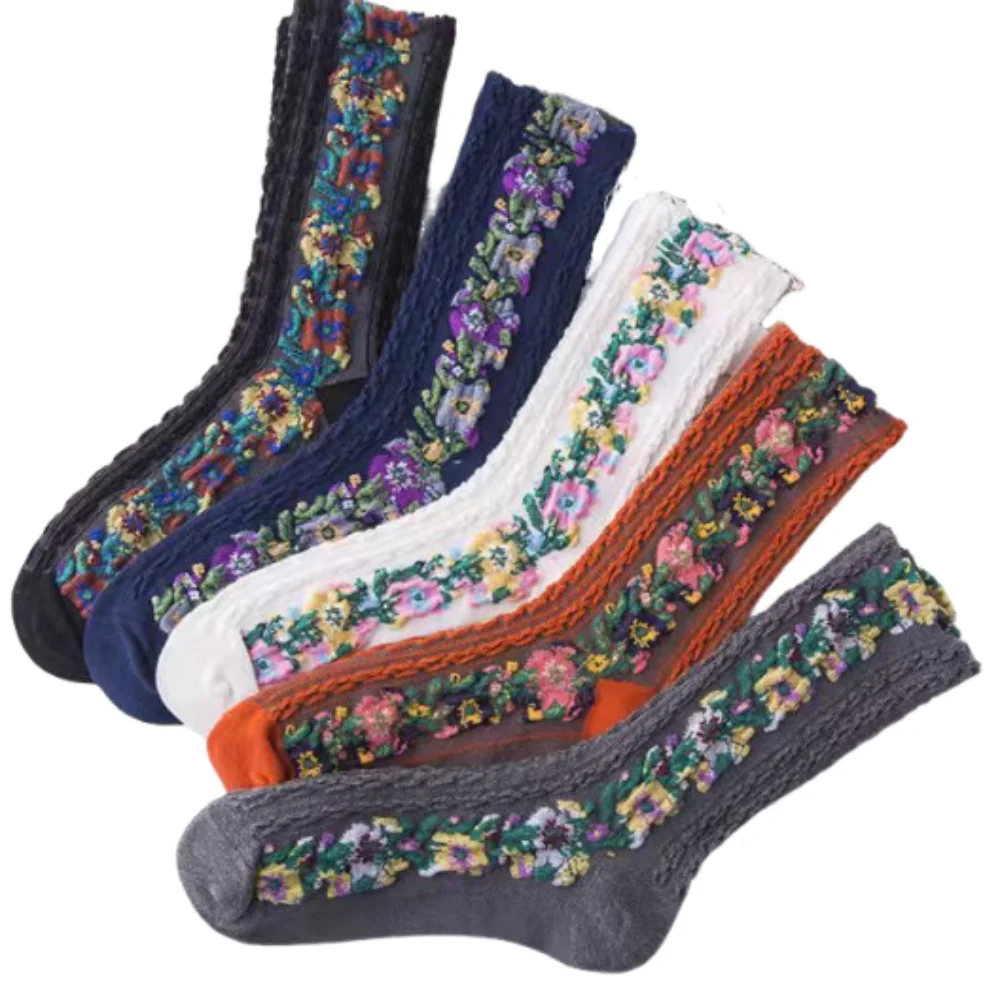 

5Pairs Vintage Floral Embroidery Socks Sweat-absorbing Harajuku Medium Tube Socks Soft Comfortable Women's Socks College Style