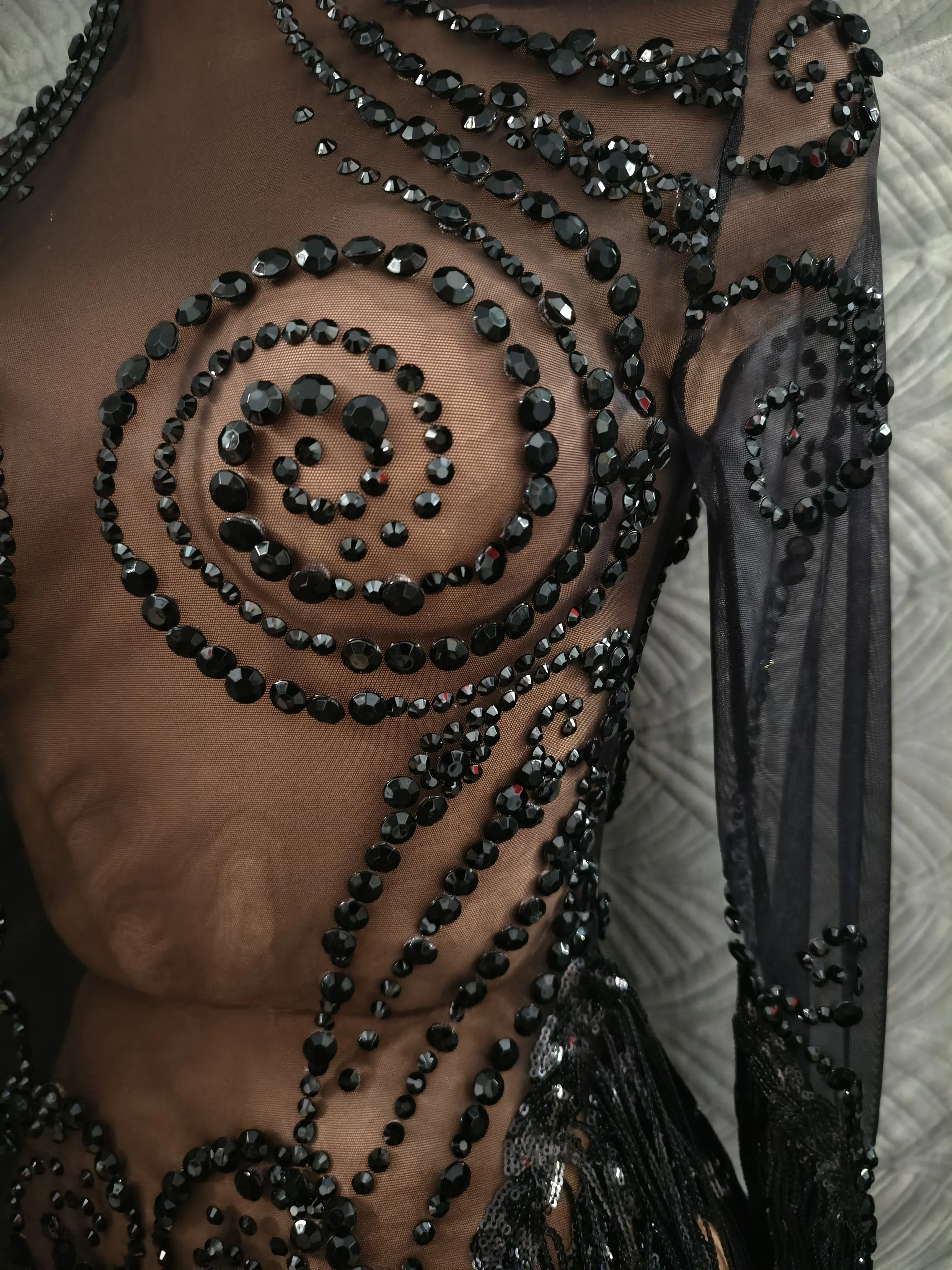 Show girl costume Luxury Party OutfitLuxury Rhinestones Tassels Women Sexy Long Sleeve Mesh See Through Evening Gowns Birthday P