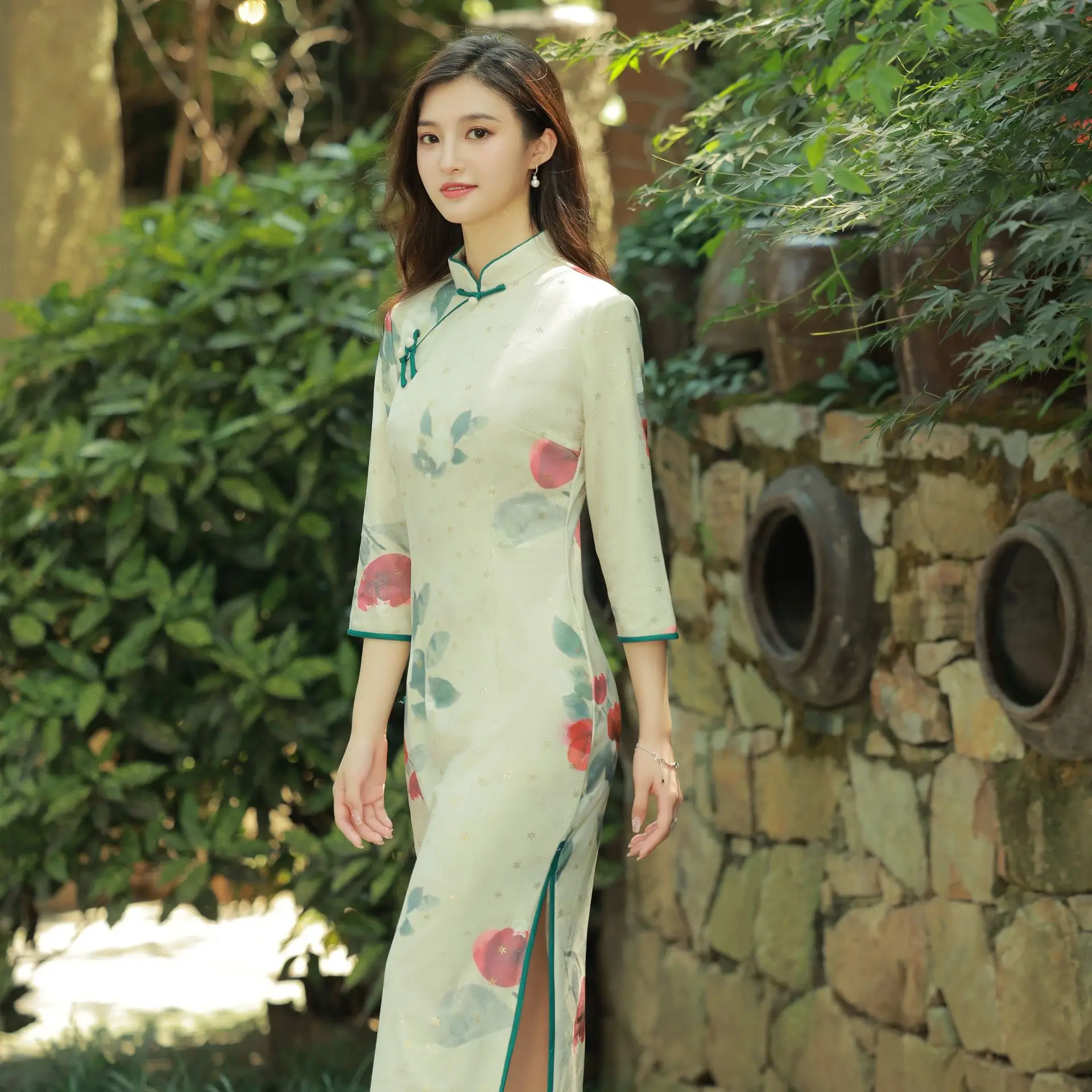

2022 Autumn Winter New Knitting Bronzing Printing Mid-length Cheongsam Dress Girls Young Chinese Dress Qipao Hanfu for Women