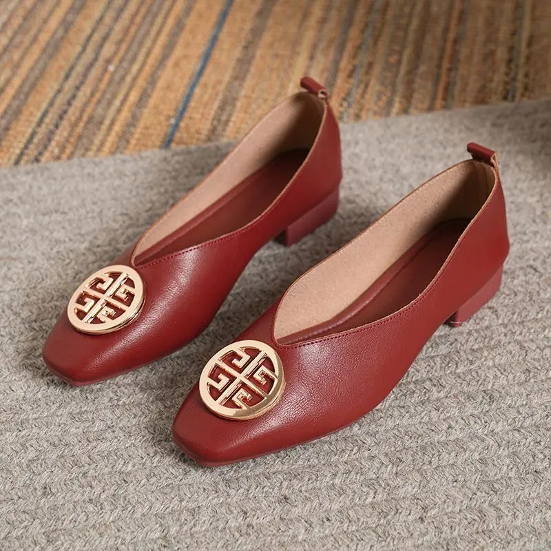 

Fashionable Hundred Hot styles Thick Bottom Soft Bottom Shoes Comfortable Shoes Pointed Toe Low Heel Temperament Shoes