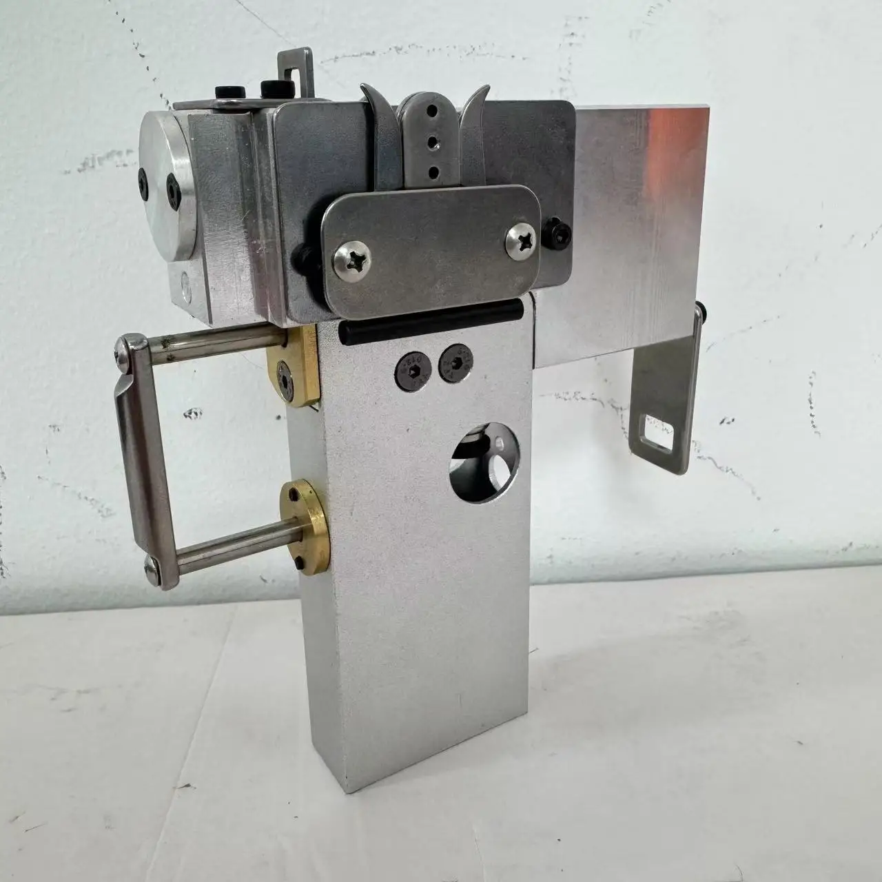 

SKN-200 Air Splicer Instruction for Glass Fibre and High Strength Polyester Yarn