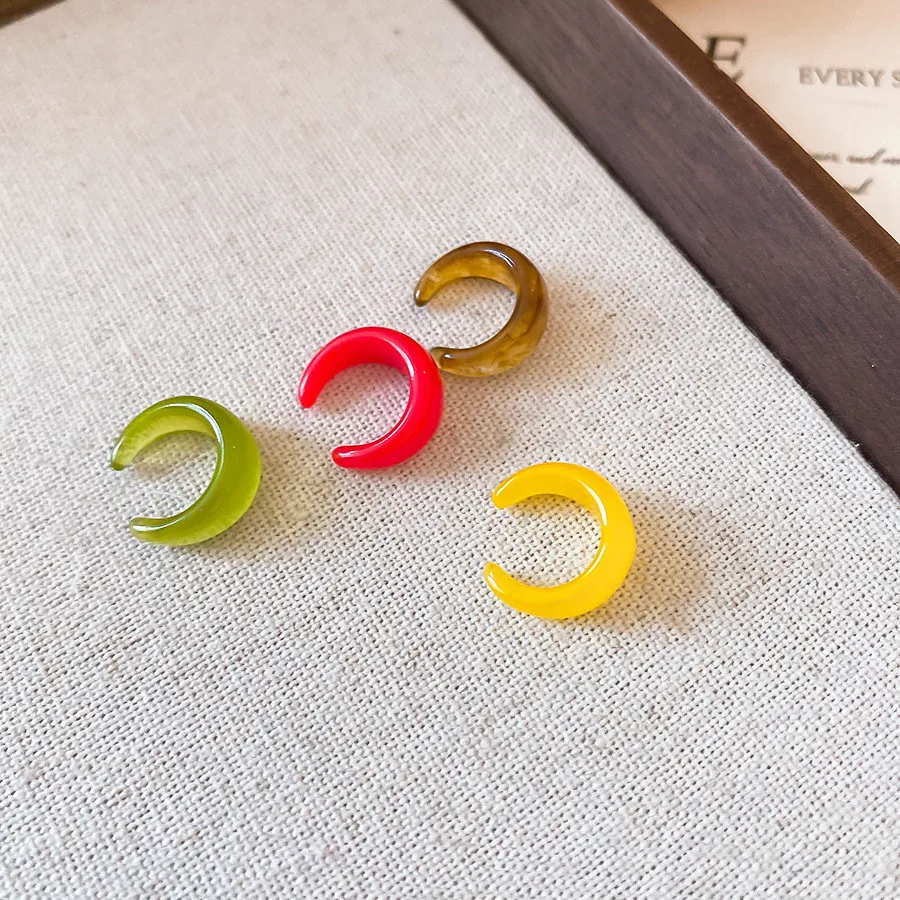 4 Pieces Candy Color Letter C Shaped Resin Ear Clip Earrings Luxurious High-end Niche Design Accessories for Women
