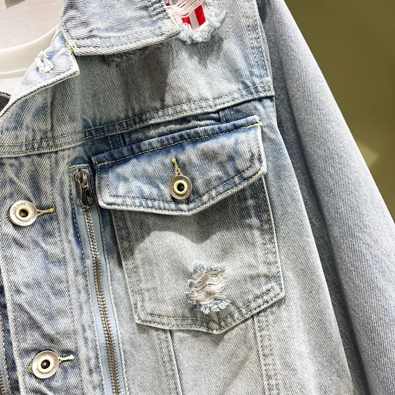 Street Fashion Men Jacket Retro Light Blue Hole Patched Ripped Denim Jacket Men Coats Vintage Designer Hip Hop Chaquetas Hombre