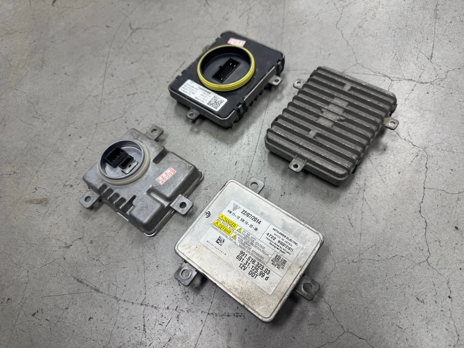 Classic Style High Quality Cayman 981 Front Left and Right Headlights Hernia Module LED Drive Control Unit  for Porsche