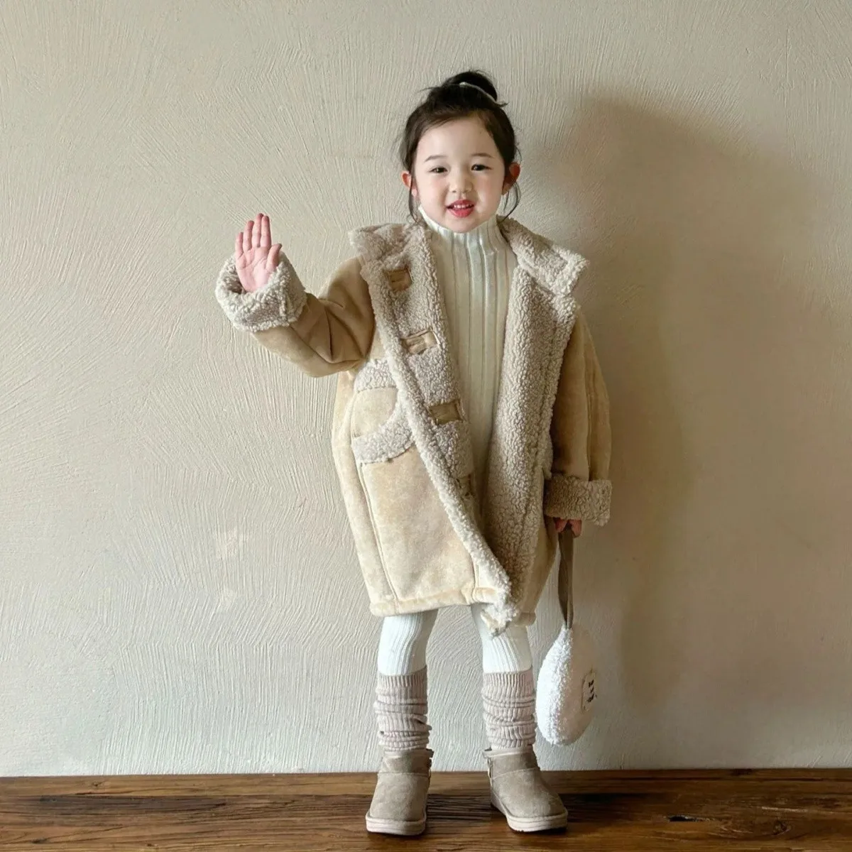 

Girls Coat Winter Clothing Thickened Lamb Wool Suede Medium Long Coat Korean Edition Children's Fur One Piece Jacket