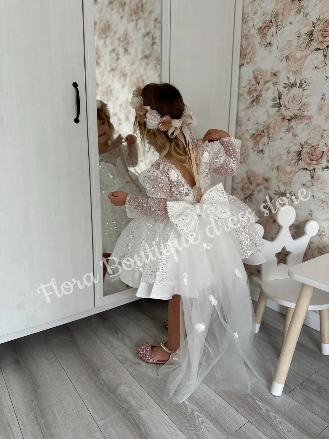 Personalizado mangas compridas elegante inchado lantejoulas fofo vestido da menina de flor para cerimônias de casamento recepções formais desempenho de dança