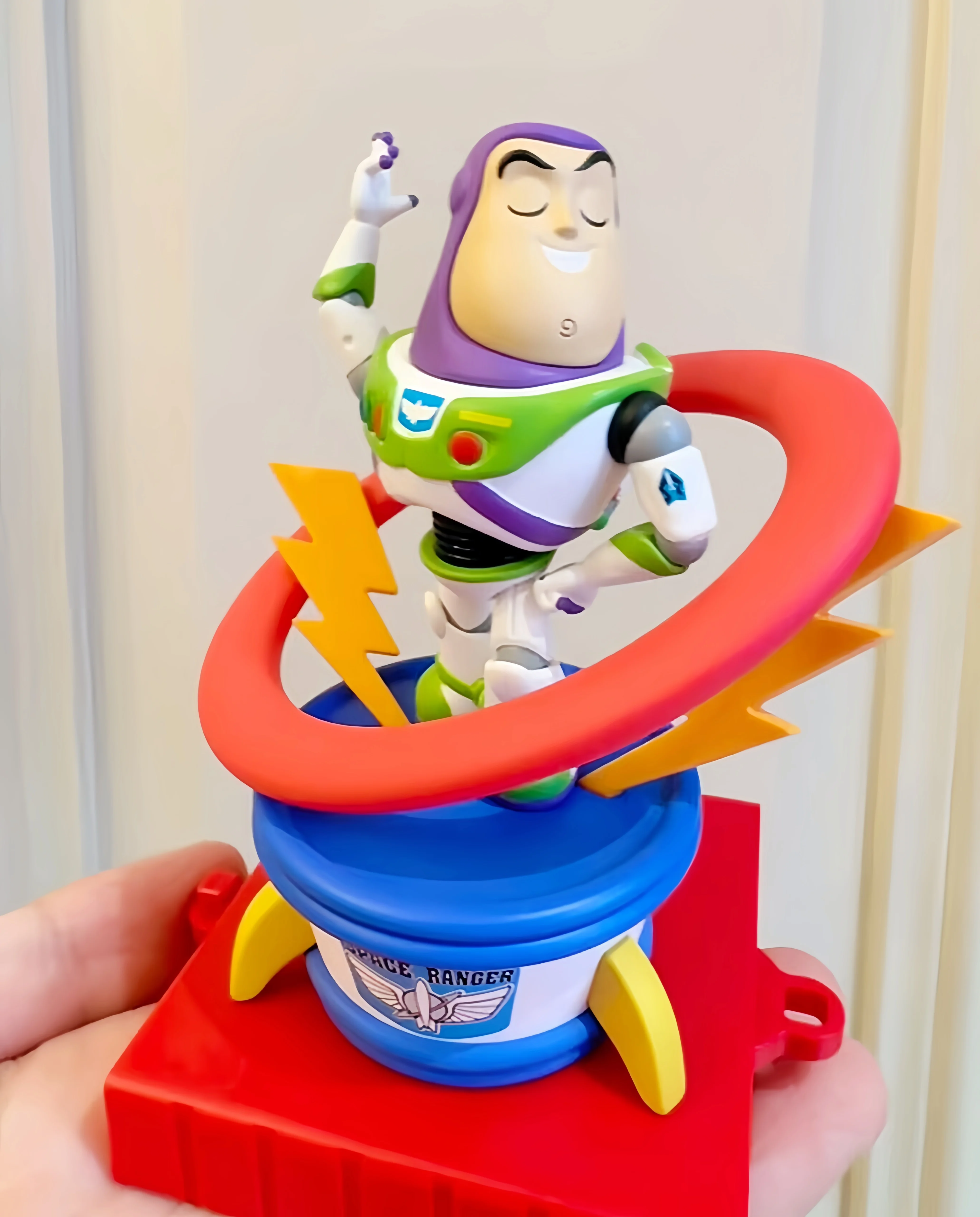 Caja ciega de Disney auténtica, serie de desfile flotante de Toy Story, Woody Buzz Lightyear, alienígena, lindo juguete de Anime, adorno, regalo de cumpleaños para niño