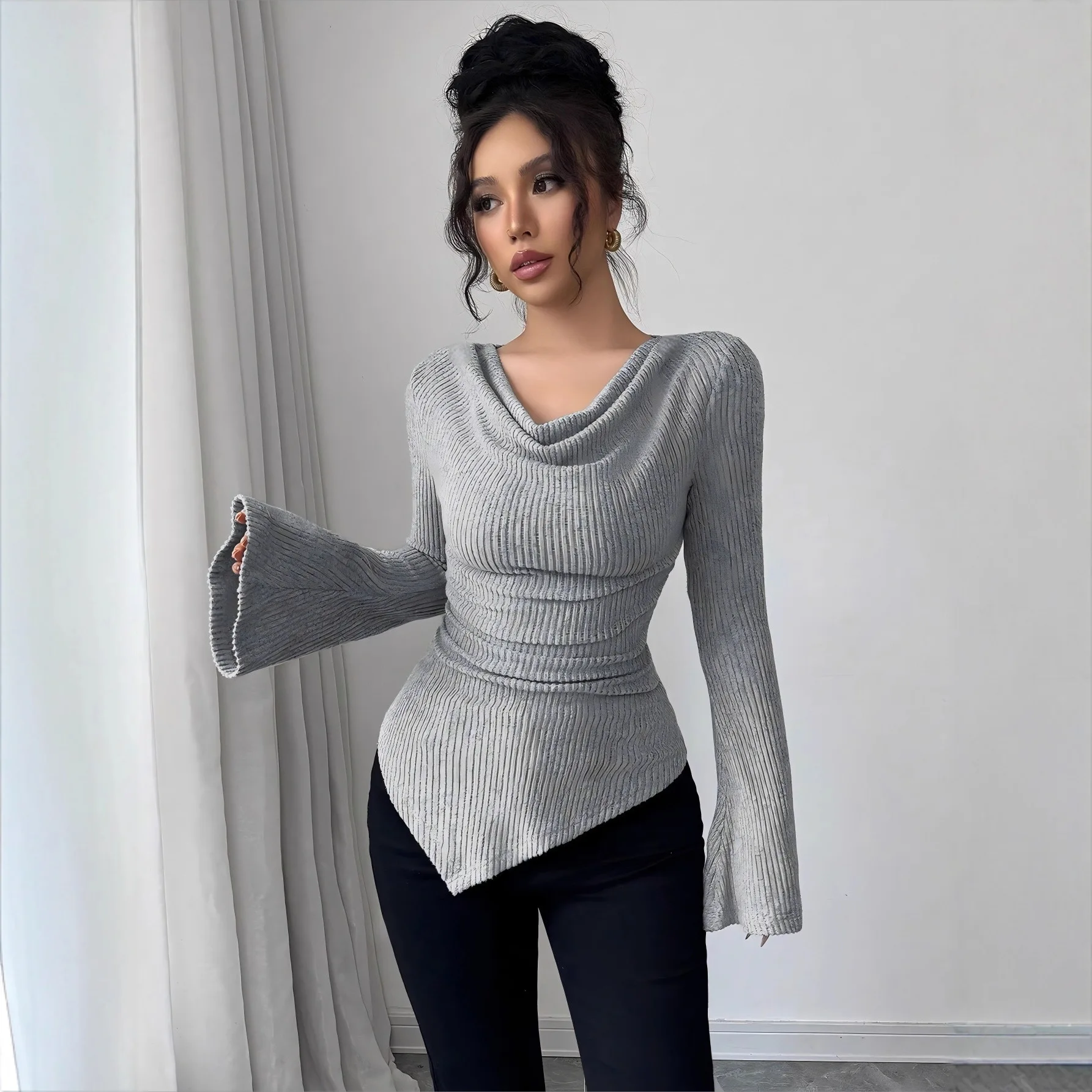 

2025 New Fashion Off-Shoulder Slim Bell Sleeve Shirt Women Autumn Sexy Elegant Solid Color Knitted V-Neck Top For Women