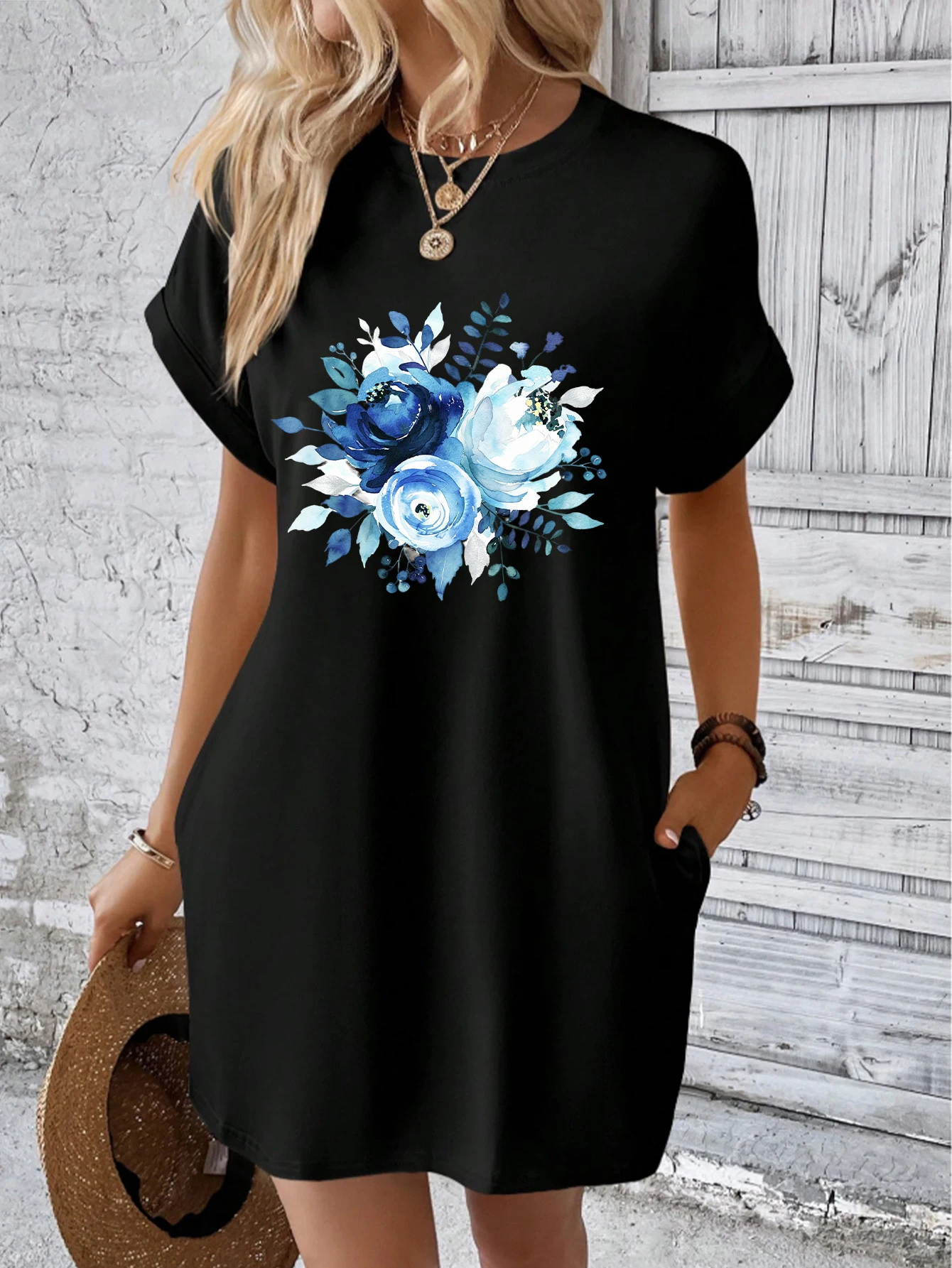 

Women Watercolor Blue Rose Floral Print T-Shirt Dress, Rolled Short Sleeve Loose Mini Dress With Pockets