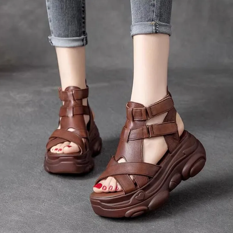 Nieuwe Zomer Mode Schoenen Vrouwen Sandalen Retro Echt Leer Vrouwen Sleehakken Platform Sandalen Peep Toe Hoge Hak Sandalen Zwart 2024